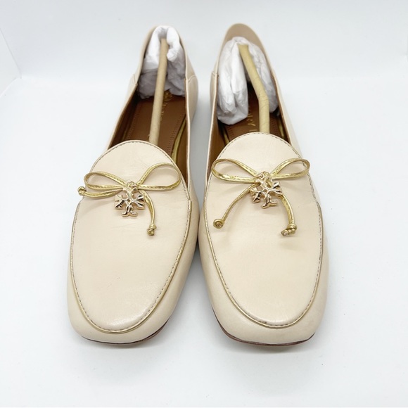 Tory Burch Cream Loafers with Gold Charm - Picture 3 of 9